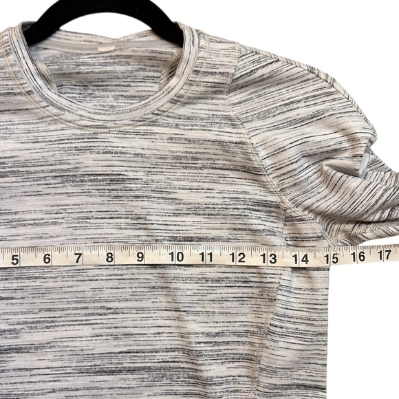 Lululemon Runderful Long Sleeve- Athletic Long Sleeve Top- Size 6 - Picture 2 of 15